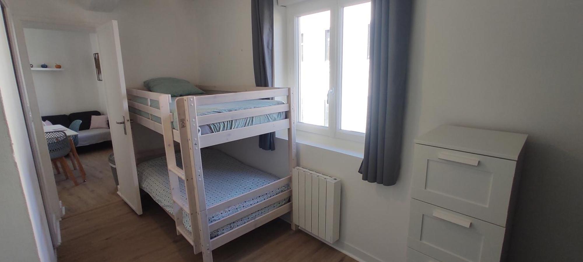 Appartement Cosy Plein Centre Conches-en-Ouche Bagian luar foto